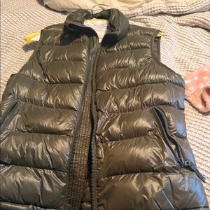 GAP Shiny Dark Brown Puffer Vest